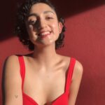Sanjeeta Bhattacharya Instagram – Bade bade shehron mein aisi thodi thodi vanity hoti rehti hai. 🐒☀️ Bangalore, India