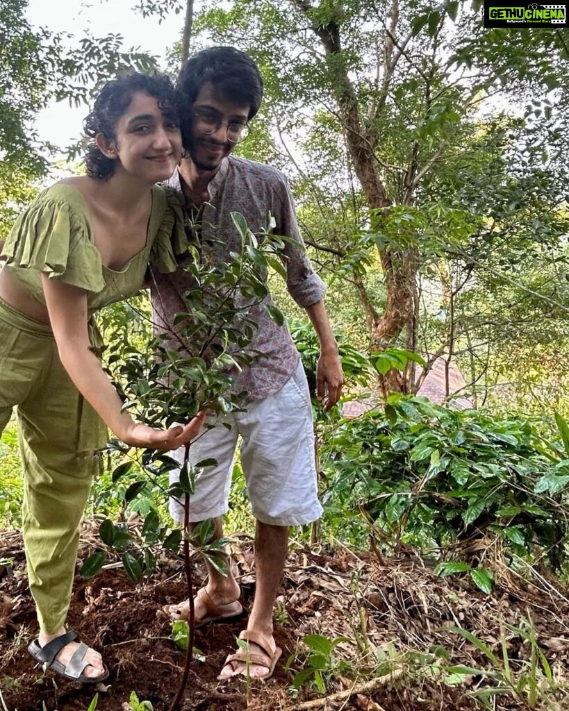 Sanjeeta Bhattacharya Instagram - Another trip around the ☀️ planting a strawberry-guava tree, grinding fresh coffee and feeling really, truly happy. Life is just 🤌🏻 @thetamaracoorg Thank you for the most blissful weekend. Wearing: @thebluehr_ Coorg