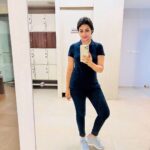 Satna Titus Instagram - A girl in the gym❤️💪💙 #happymorning #gold’sgym Gold's Gym Kochi