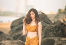 Saumya Tandon Instagram - Am I that lost mermaid from that book! Pictures @deepak_das_photography Outfit @arokaofficial Hair @jyoti_gabit #saumyatandon