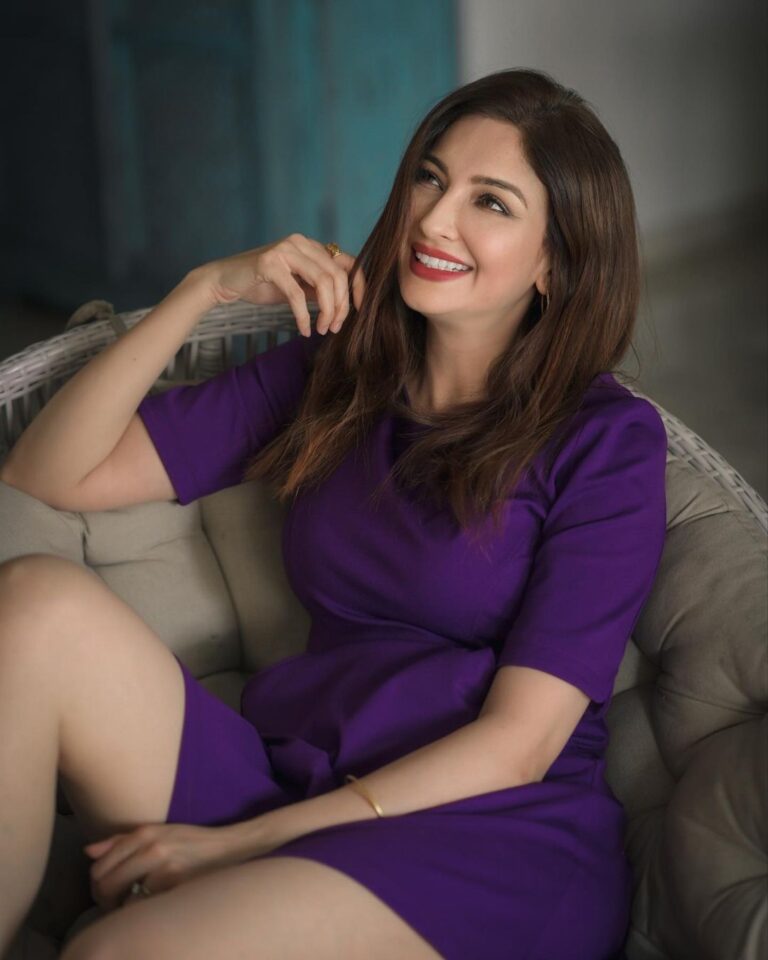 Saumya Tandon Instagram - Smile it solves a lot of problems. Don’t take everything so seriously it will all end one day anyway. #saumyatandon #sunday #smile #sundayvibe