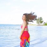 Saumya Tandon Instagram - This song and this vibe .