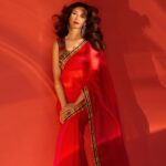 Saumya Tandon Instagram - Saree and me it’s special. Shot by @pravintalan @the_artofvisuals Makeup @makeupbymahendra7 Hair @salomipillai Assisted by @jyoti_gabit