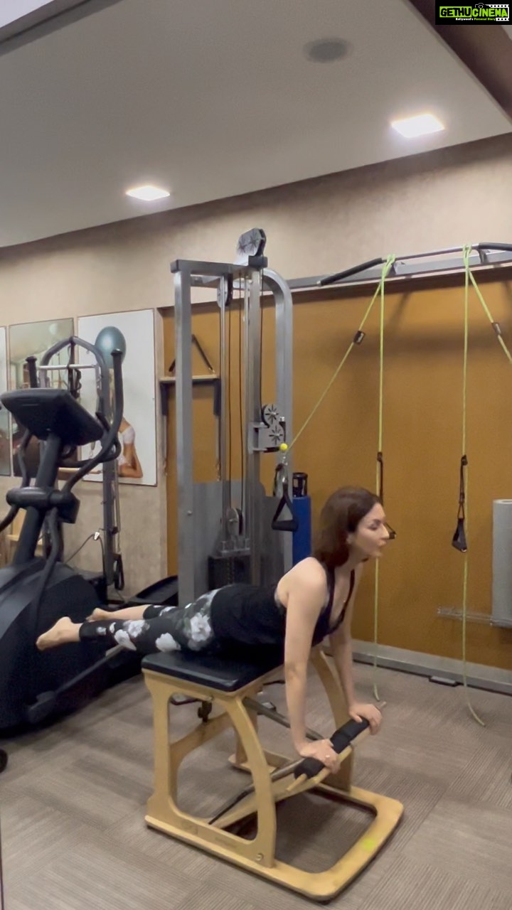 Saumya Tandon Instagram - And it has to be consistent. Slow and moderate but consistent. #pilates