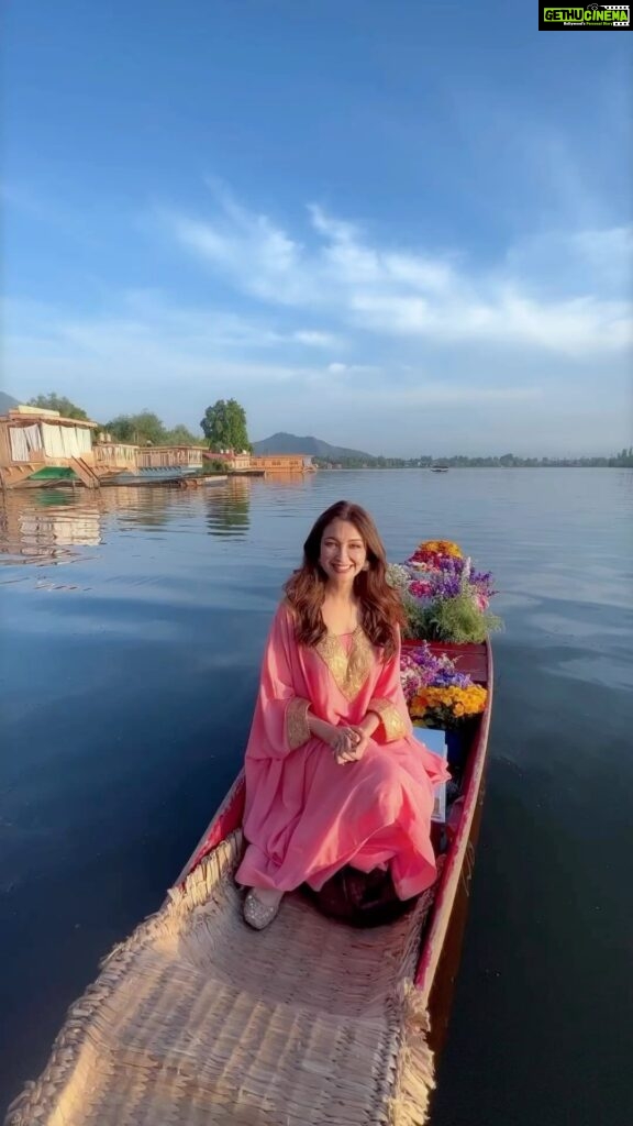 Saumya Tandon Instagram - Falling in love with #Kashmir again. Shooting and holidaying. It’s truly magical. Shot by @xulkarnain, wearing @tul_palav . #travel #holiday #traveldestination #india Kashmir A Heaven On Earth