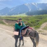 Saumya Tandon Instagram - Love my country . Nothing like India. Ve main sare ghumm ke vekhia Amrika, roos, malaysia Tere bin sanu sohnia Koi hor nahio labhna #kashmir #saumyatandon #travel #travelphotography Doodh Pathri,badgam,kashmir