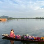 Saumya Tandon Instagram - From Jannat. #kashmir #dal #dallake #travel #travelphotography . #saumyatandon Shot by @xulkarnain Dal Lake Srinager