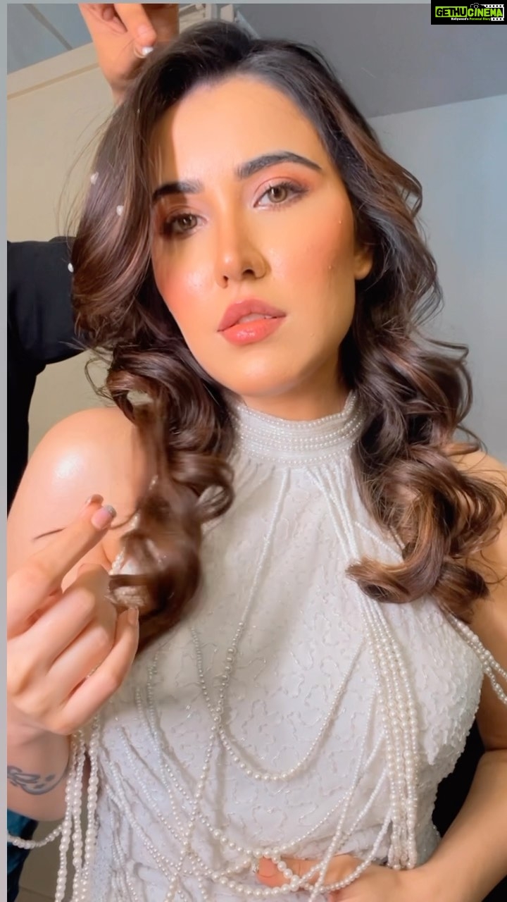 Sheena Bajaj Instagram - Day one on shoot β οΈππππΎπ―ββοΈ #vanshaj #vanshajonsonysab #swasticproductions @swastikproductions @rahultewary @sktorigins