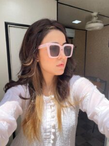 Sheena Bajaj Instagram - Day on on set #bestoflucknikki cast #vanshaj day 1 #swastikproductions @swastikproductions
