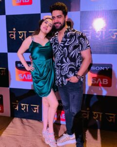 Sheena Bajaj Instagram - At the launch of the much awaited show “vanshaj” on @sonysab 
Watch the show every night at 10pm…❤️ 
@mesmahirising @sktorigins @rahultewary @gireesh_sahdev @swastikproductions @vanshaj.officials