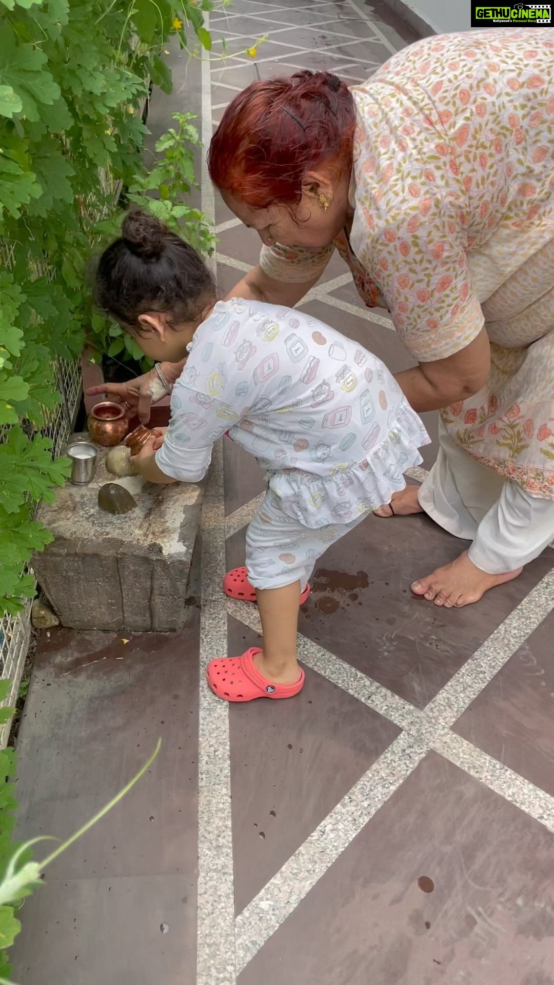 Shikha Singh Instagram - All North Indians will relate to this - summer vacations are always going to Nani house & none can replace grandparents love. The same mother who was so strict with us became so lenient with the grand kids. Such core memories for me to see @alaynasinghshah bonding with her Sunita Nani ❤️ #memories #corememories #nani #nanihouse #grandma #love #pure #purelove #blessed #grateful #reel #reels #reelsvideo #reelsinstagram #insta #instagram #instagood #thankgod