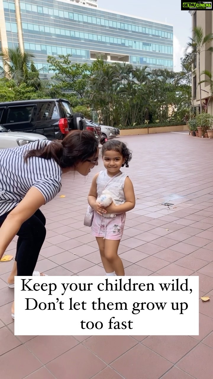 Shikha Singh Instagram - Have fun my wildling @alaynasinghshah for life’s too short to be serious & to worry about things around. I hope you grow up to a better & kinder world 😇 #fun #funnyvideos #funnyreels #mom #mommy #mother #motherdaughter #babiesofinstagram #baby #babygirl #insta #instagram #reel #reels #trending #laugh #makingmemories #memories #lovinglife #livinglife #love #life #grateful #bekind