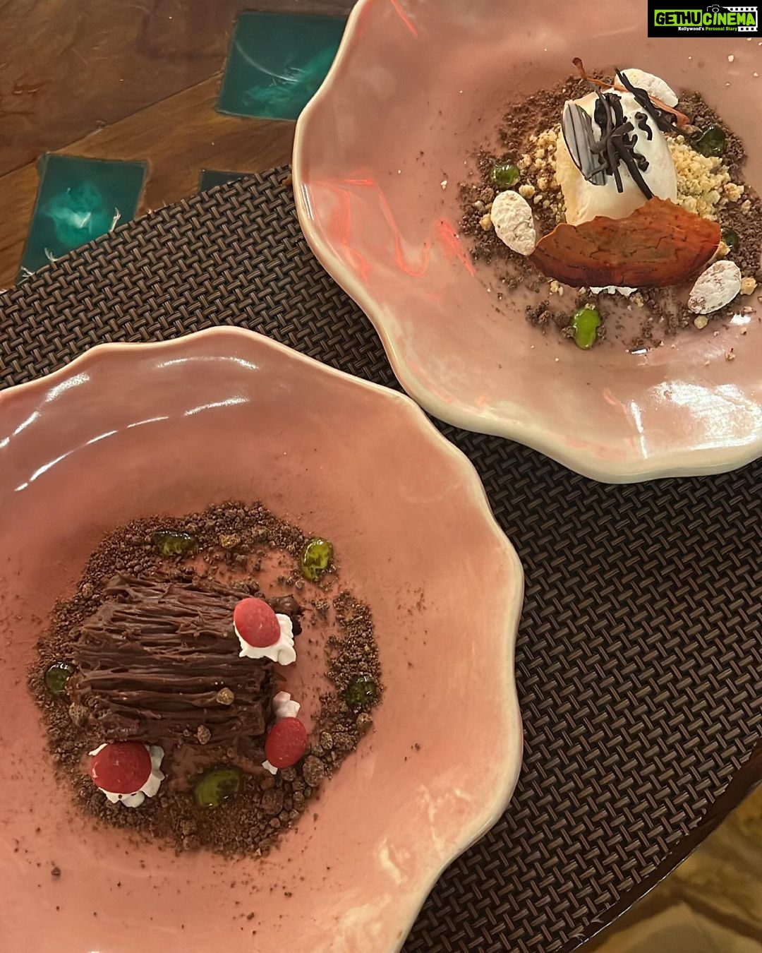 Shivangi Khedkar Instagram - Made you look 👀 @takitakiindia @beyond_marketing_india @vegastar.entt #dinnerscenes #recap