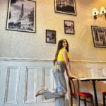 Shivangi Khedkar Instagram – Good food kinda day @cafenoirindia 
#food #mood #me #vegastartalent 
@beyond_marketing_india @vegastar.entt Mumbai, Maharashtra