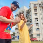 Shivani Jha Instagram – No way he killed it! @leenesh_mattoo you’ve improved! Ab ek dance reel toh banani padegi! Yes or no? 

#reels #explore #trending #noway #couple #viral