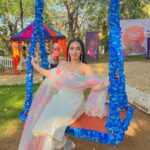 Shivani Jha Instagram – Garam hai chai thanda hai pani 
Aur batao kya haal hai jaani?