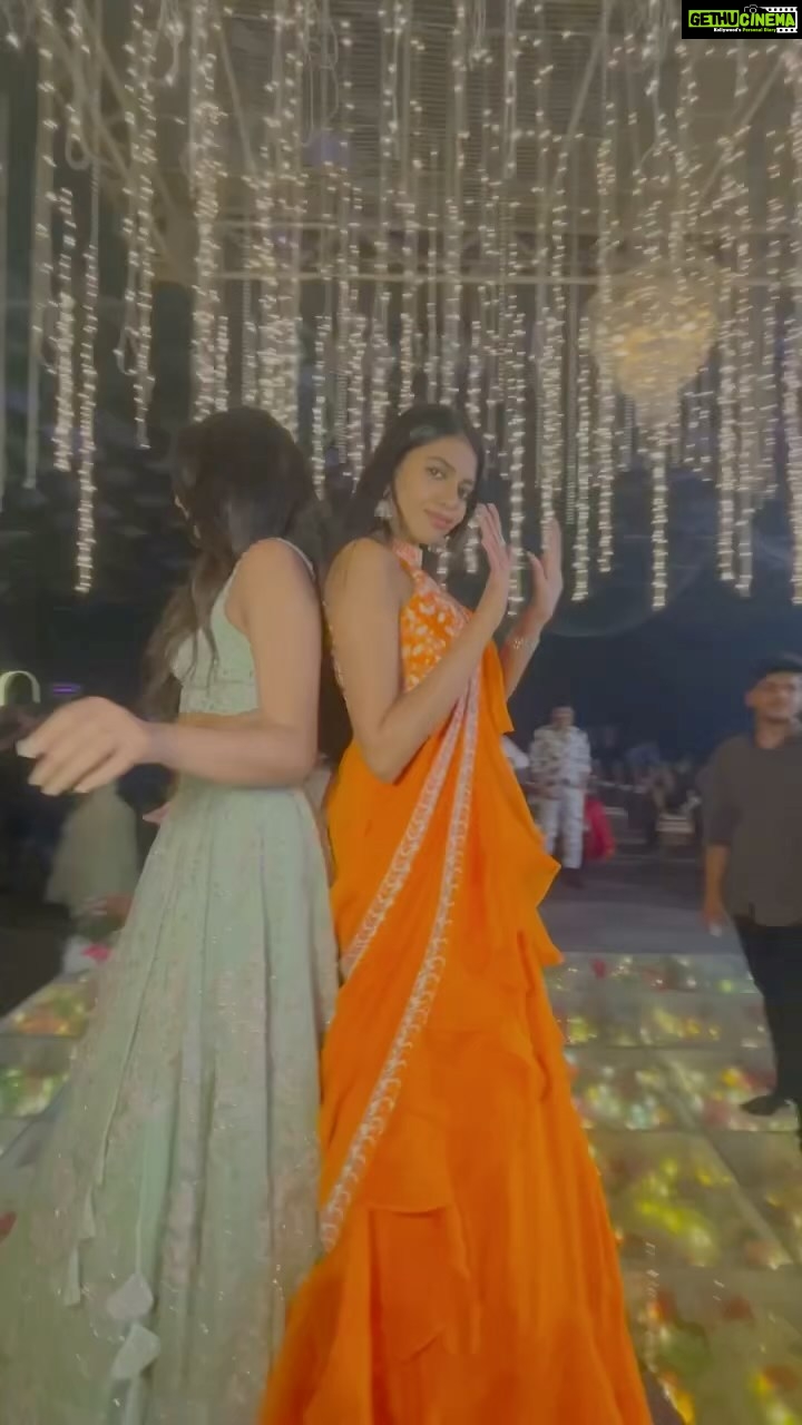 Shivathmika Rajashekar Instagram - Hi! I’m the problem 🤷🏻‍♀️ @shivani_rajashekar1 tried to make a dance reel with me, poor thing... We are both wearing @varunchakkilam styled by @officialanahita 🤍