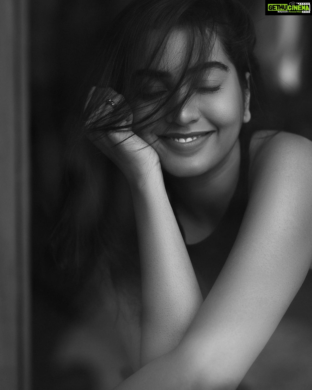 Shivathmika Rajashekar Instagram - Cast me in a Rom-Com Thanks in advance 🤍