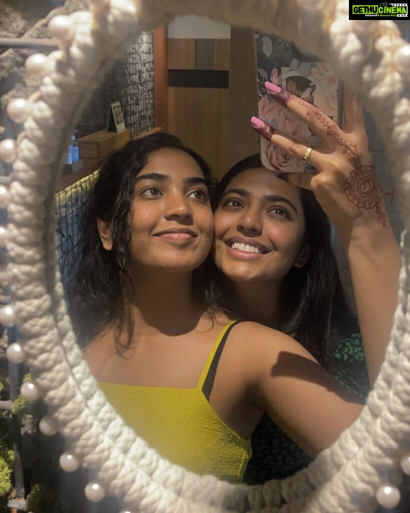 Shivathmika Rajashekar Instagram - Happy Birthday Akka Ji Garu🤍 Keep killing me with your unfunny jokes and painfully confusing fashion choices... You make my life verr nice♥️ Have a good day.. see ya in 25 minutes. Love you btw 👍🏽