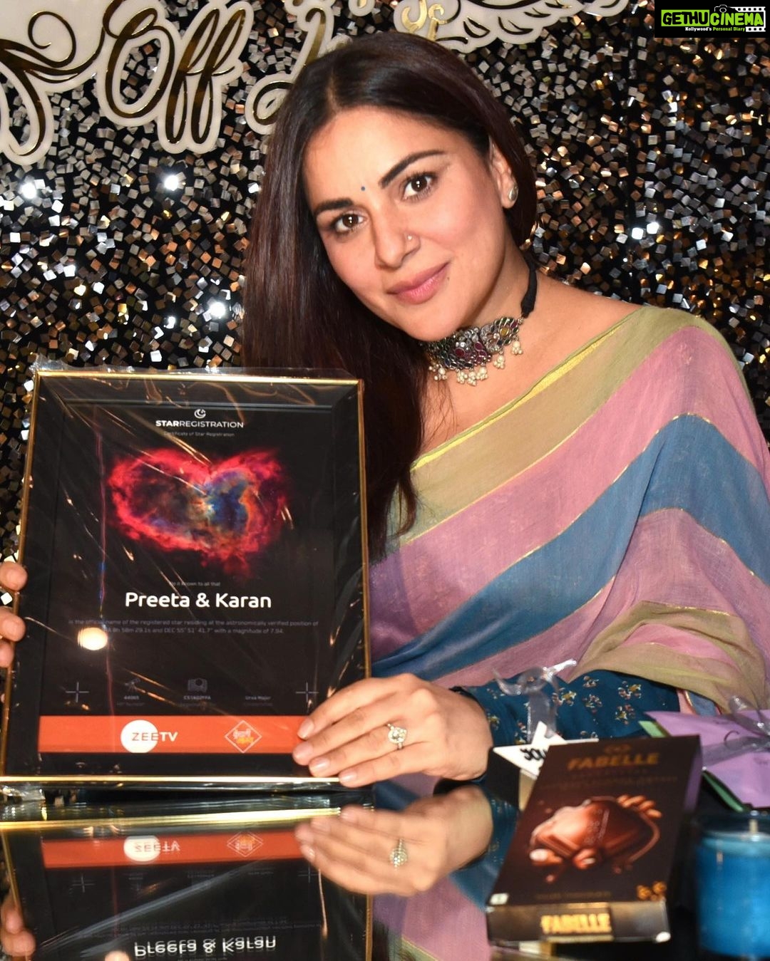 Shraddha Arya Instagram - Kundali Bhagya aur Preeta Karan ko aapne diya dher saara pyaar, aur hamari jodi ko banaane ke liye yaadgaar, ZeeTv ne aasmaan mein humare naam par darz kar liye hain do sitare, Jo hain Ek dusre ke Bahut Paas ⭐️❤️ Shukriya aap sabhi ka , khaas kar ke @zeetv, @ektarkapoor , @balajitelefilmslimited , @sahil.sharma540 aur @dheerajdhoopar ( @shaktiarora , @shaktianandofficial ) ka. #BinaryStar