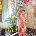 Shraddha Arya Instagram – 28.06.2023 #BestiesWedding ❤️
#PoojaKeHueDarshan