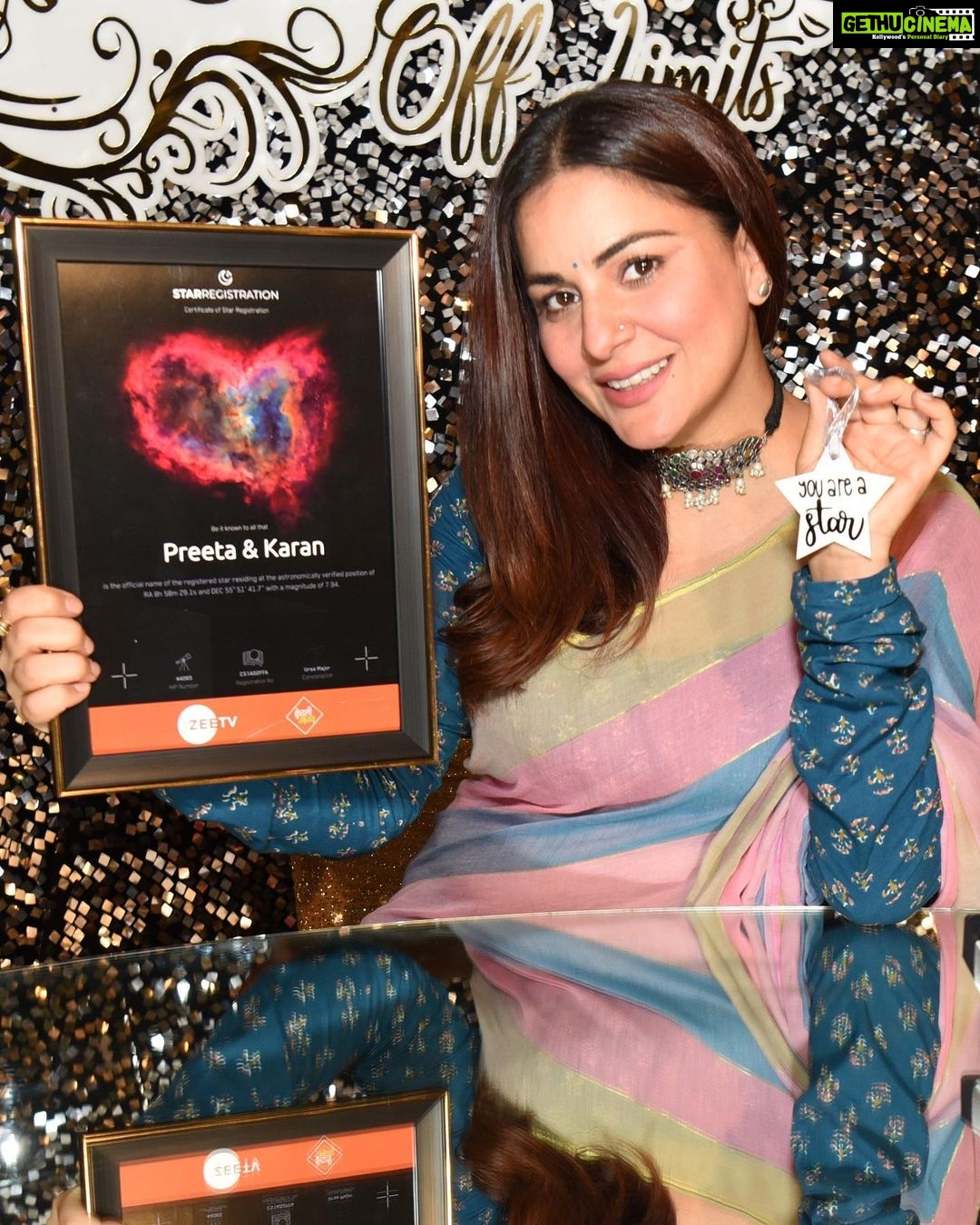 Shraddha Arya Instagram - Kundali Bhagya aur Preeta Karan ko aapne diya dher saara pyaar, aur hamari jodi ko banaane ke liye yaadgaar, ZeeTv ne aasmaan mein humare naam par darz kar liye hain do sitare, Jo hain Ek dusre ke Bahut Paas ⭐️❤️ Shukriya aap sabhi ka , khaas kar ke @zeetv, @ektarkapoor , @balajitelefilmslimited , @sahil.sharma540 aur @dheerajdhoopar ( @shaktiarora , @shaktianandofficial ) ka. #BinaryStar
