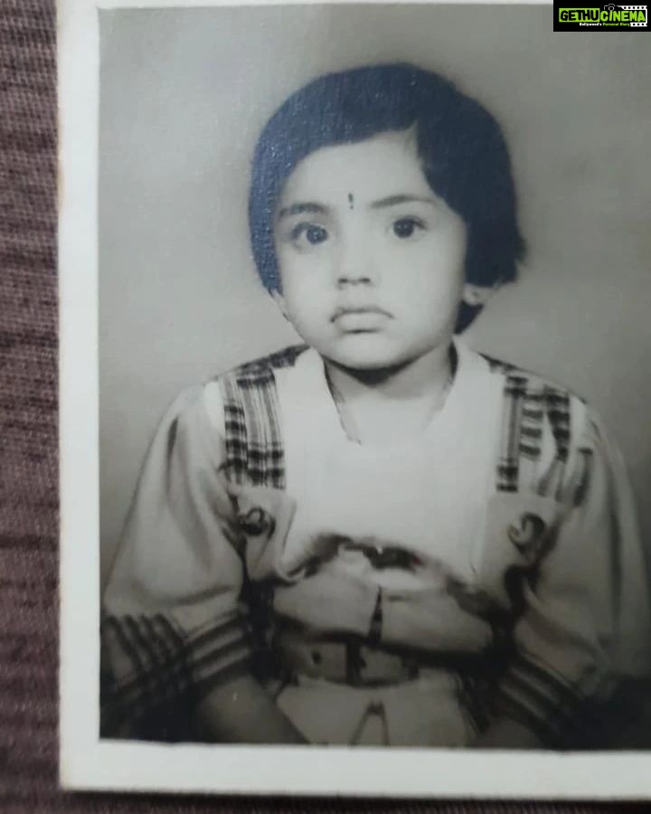 Shritama Mukherjee Instagram - Yeh kaun hai batao??? 🤔