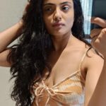 Shritama Mukherjee Instagram - Post-shower photo dump 🍑 #tuesdayvibes #selfcare #showerrituals #postshowerselfie #beauty #lifestyle #musicallife #lifeisgood #actor #entrepreneur #creator #influencer #instadaily #instamoment