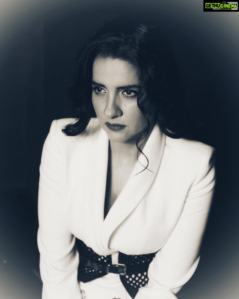 Shruti Seth Instagram - I love monochrome just as much as I love neon, pop and sequins I live in extrêmes. Neutrals aren’t my thing #photoshoot #blackandwhite #fashion #style #shruphotodiary