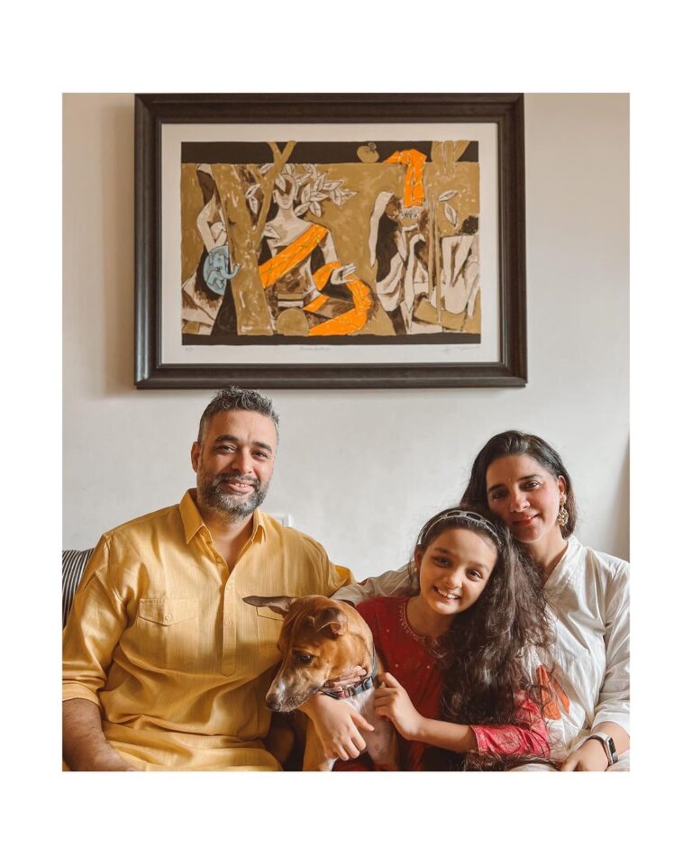 Shruti Seth Instagram - Eid Mubarak from all of us and MO! Love, light and peace ♥️🐾 #eid #festival #family #shruphotodiary