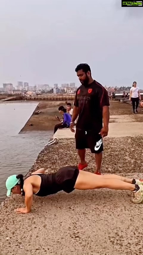 Shruti Ulfat Instagram - #me #icandoit #fitness #motivation #gym #bodybuilding #excercise #cardio #power #goat #lovelife #weightloss #fit #run #jog #besttrainer #followme