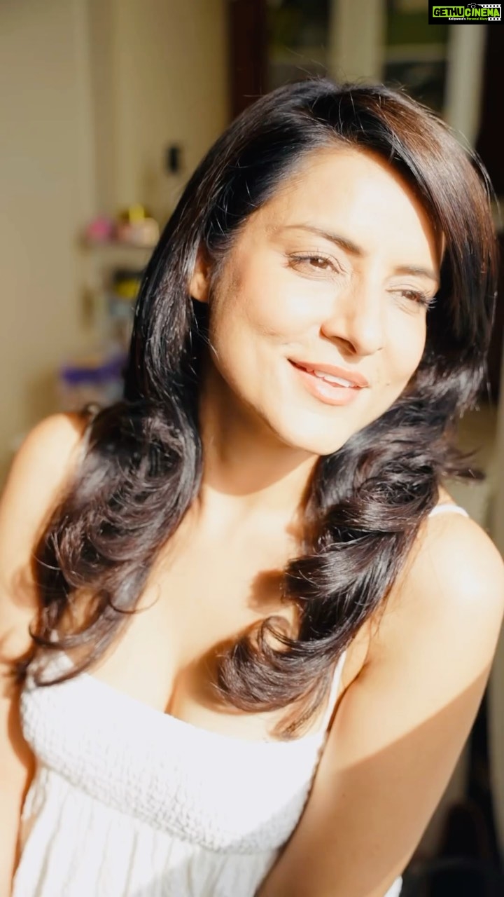 Simple Kaul - 7.9K Likes - Here are 5 reasons why I can’t get enough of Medimix Anti Pimple facewash.🙈
It not only cleanses my skin perfectly but also improves my complexion and gives me that radiant glow I love.
The best part? It’s all 100% natural and infused with the goodness of Ayurveda, making it a must-have in my skincare routine.
#medimix #medimixfacewash #antipimple #dryskin #Skinfit #PimpleFree #Ayurveda
#6herbs #aloe #skincare #skincareroutine #pimple #ayurvedic #skincareroutine #clearskin