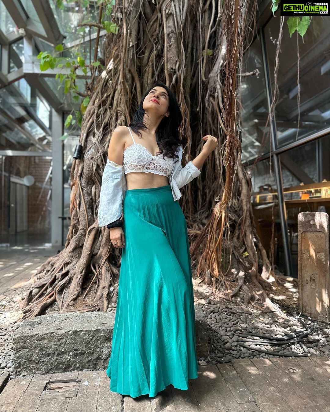 Simple Kaul Instagram - Morning bliss !! Banyan Tree Cafe