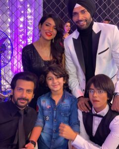 Simple Kaul Instagram - Happy birthday My dear friend !! You always make the frame look better & hotter 😀Thanku for your never ending  support & friendship . You motivate all of us to always up our game & do better . Waiting to work with u  again @shaalien_malhotra 💃 Cause working with u is fun 🤩 
Come back soon and we will celebrate your birthday 🥳