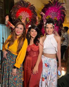 Simple Kaul Instagram - What a fab fab Portuguese carnival  organised my friend @saraarfeenkhan & her team  at @1bhkvashi yesterday !! It was so much funnnnn 🍻🍾🤩
Thanku @ahummingway @ahummingwayatelier for your lovely outfit 🍻