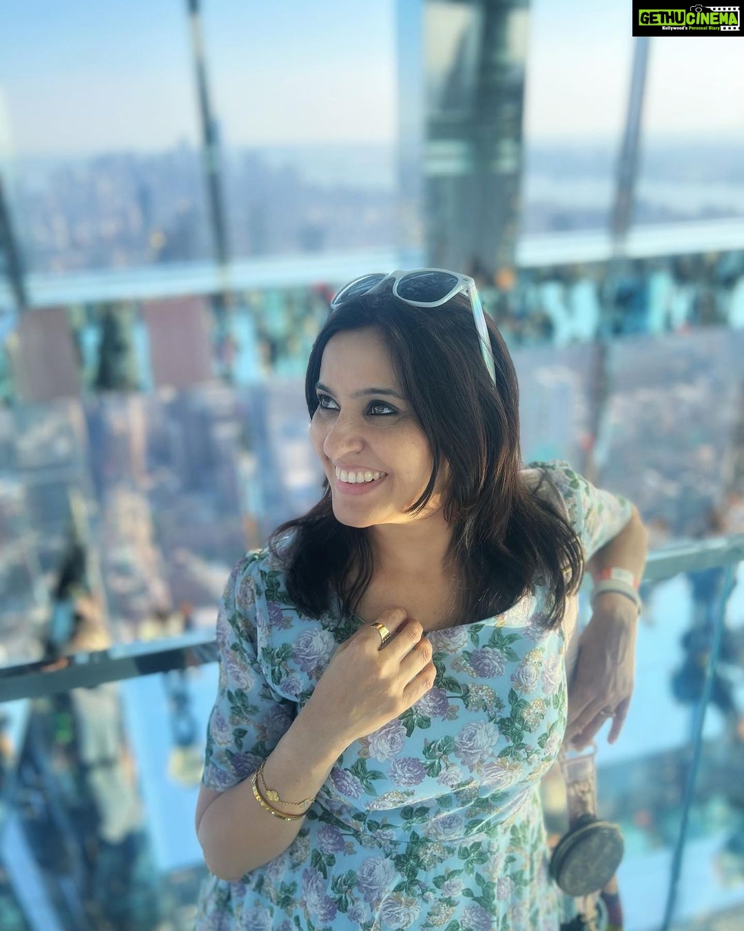 Smita Bansal Instagram - On top of the world. #skyhigh #summit #newyorkdiaries #holiday #familytime #vacation SUMMIT One Vanderbilt