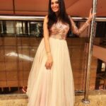 Smita Bansal Instagram – Last night in #Doha. 
Beautiful evening, with lovely people. 
#alldressedup #feelinggood #blessed #love #gratitude #aboutlastnight