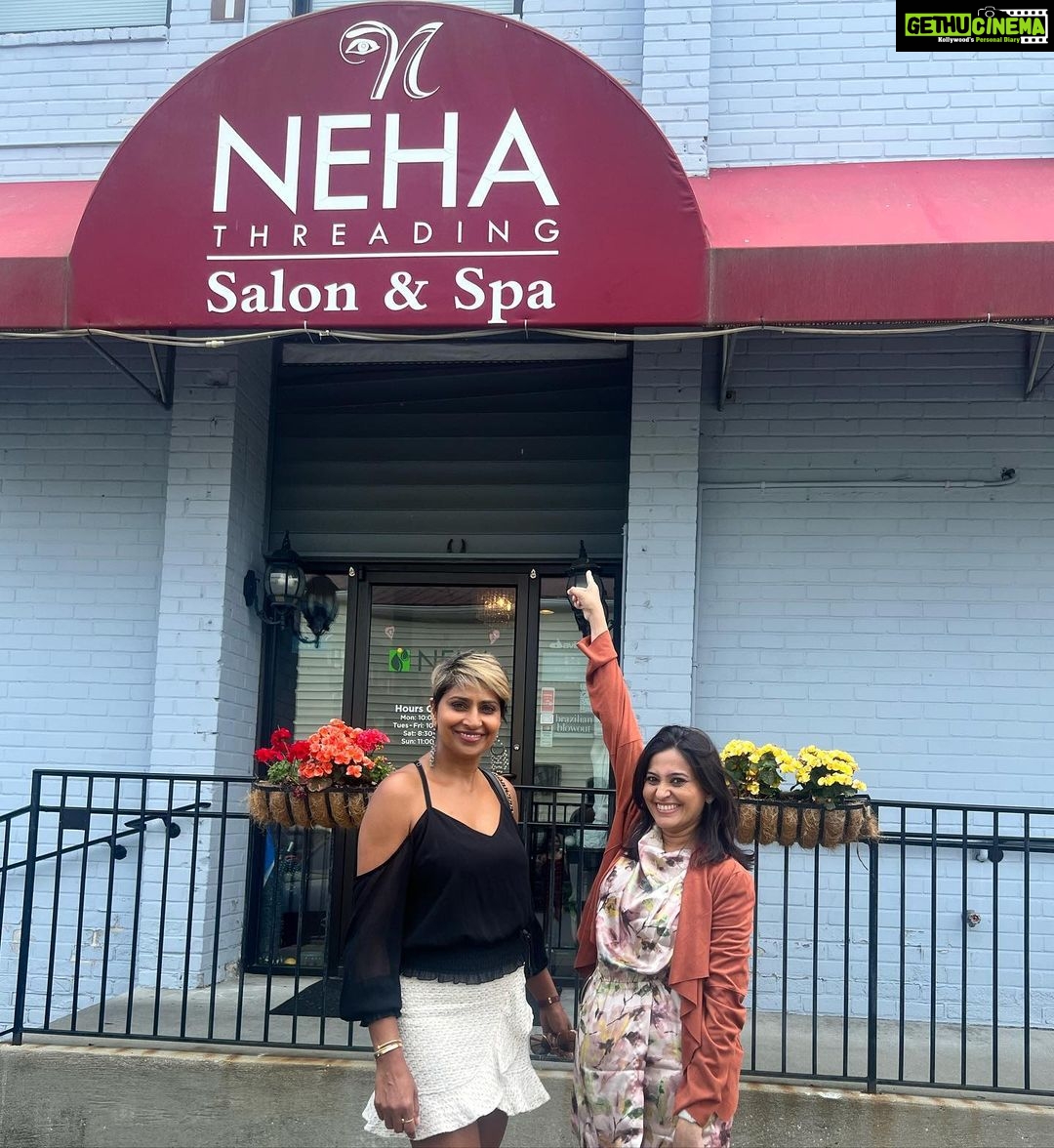 Smita Bansal Instagram - I remember getting my eyebrows threaded for the first time by my maasi… from then to now watching her make a name for herself has been inspiring to say the least. I’m so proud of you Maasi! @nehathreading @neha.threading #baltimore #family