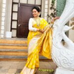 Smita Bansal Instagram – Hello sunshine ☀️ 

#sunshine #yellow #positivity #sareelove #indianwear