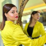 Sneha Wagh Instagram – Mirror Mirror on the Wall, 
I refuse to fall & continue to stand tall! 💯
.
.
👗: @fashionstruc 
📍: @bageecha_bytouchofclass 
.
.
#tuesdaythoughts #bosslady #strongwoman #fashiongram #lookbook #stylefile #sarange #sarangesneha #snehawagh #ssnehawagh