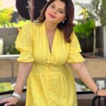 Sneha Wagh Instagram – You are meant to shine…
Today, tomorrow, everyday! 💛
.
.
📍: @vloungedeck 
👗: @fashionstruc 
.
.
#shine #positivevibes #stylefile #lookbook #sarange #sarangesneha #snehawagh #ssnehawagh