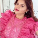 Sneha Wagh Instagram – PS- Please NOTE- Pink is the new Red #iykyk 💸
.
.
👕: @fashionstruc 
📍: @bageecha_bytouchofclass 
.
.
#pink #ootd #stylefile #lookbook #fashiongram #sarange #sarangesneha #snehawagh #ssnehawagh