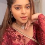Sneha Wagh Instagram – Chaan ke Mohalla Saara Dekh Liya 🤭
.
.
.
#bollywoodsongs #bollywood 
#reels #reelsinstagram #reelsvideo #reelkarofeelkaro #reelitfeelit #Ssnehawagh #sarangesneha #snehawagh