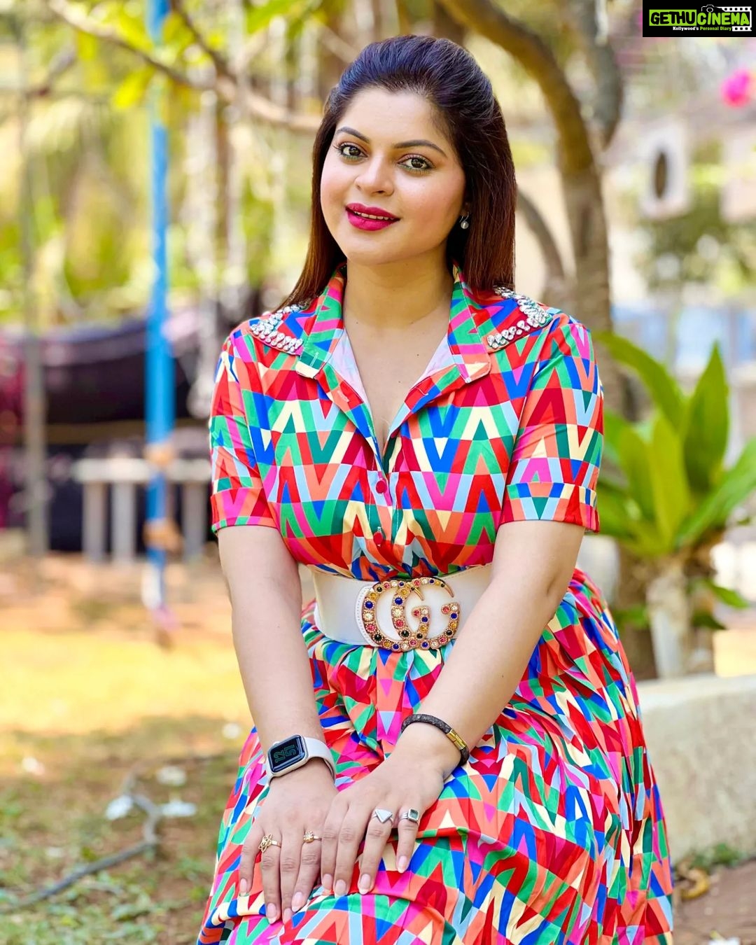 Sneha Wagh Instagram - If you have a soul that's shining bright, you don't need a spotlight ever... Trust your soul and own the world! . . 👗: @fashionstruc 📍: @bageecha_bytouchofclass . . #selflove #loveyourself #fridayfeeling #fyp #ootd #sarange #sarangesneha #snehawagh #ssnehawagh