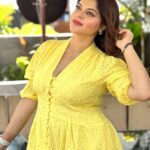 Sneha Wagh Instagram – You are meant to shine…
Today, tomorrow, everyday! 💛
.
.
📍: @vloungedeck 
👗: @fashionstruc 
.
.
#shine #positivevibes #stylefile #lookbook #sarange #sarangesneha #snehawagh #ssnehawagh