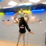 Sriti Jha Instagram – The Dolphin Move 🔥
#sritijha #jhalakdikhlajaa #rehersal #tarunraj #reels #practice