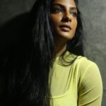 Sriya Reddy Instagram –