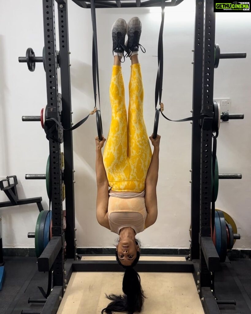 Sriya Reddy Instagram - Sometimes you have let life turn you upside down, so you can learn how to live ,right side up !