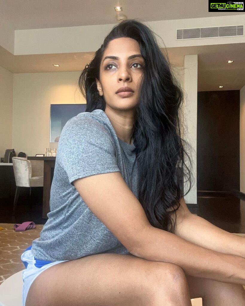 Sriya Reddy Instagram - For me exercise is more mental than physical . I crave for my sanity . Not just the endorphins,but my energy,confidence and relaxation are all motivated by it - Jonathan keltz