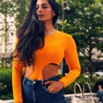 Sriya Reddy Instagram – Orange the new everything !